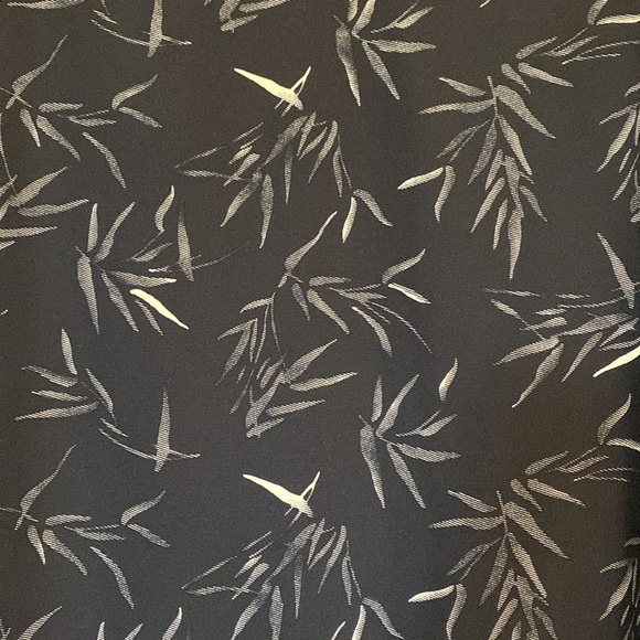 BOGO FREE Blue and White Patterned Blazer - Picture 4 of 4